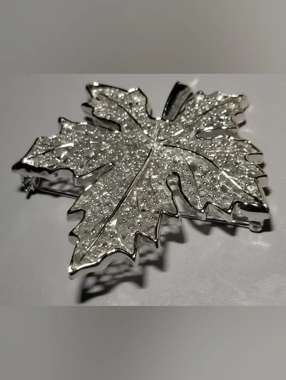 Vintage Sarah Coventry Summer Frost 1966 Silvertone Filigree Maple Leaf Brooch